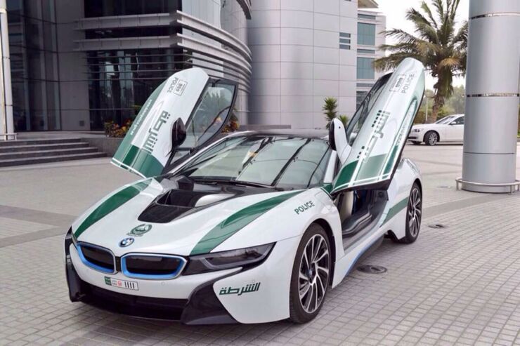 Dubai police cars are The Fastest Police Cars In The World - 01.