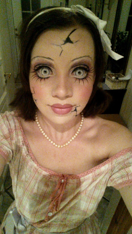 Scary Halloween Makeup Ideas For Women 10.