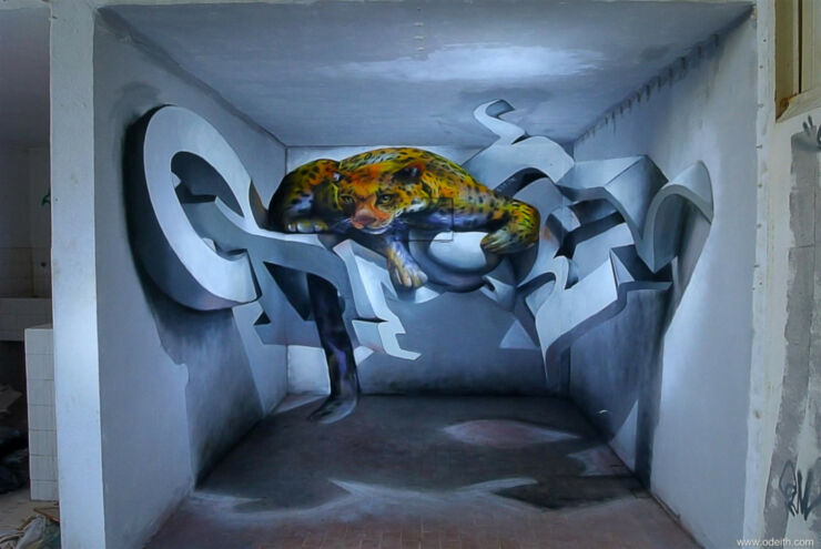 Sergio Odeith anamorphic 3D Graffiti Letters leopard standing inside room Lisboa Portugal.