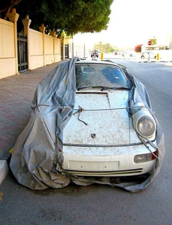 Abandoned Cars In Dubai-05.