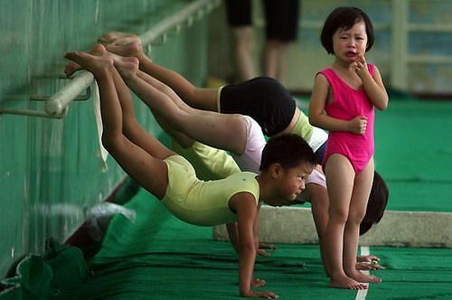 Chinese Children Training To Become Olympic Athletes - 01.