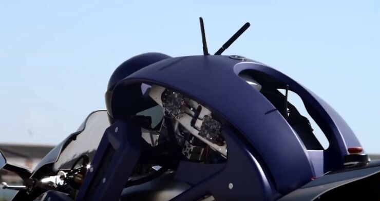 yamaha-s-motobot-robot-rides-a-yzf-r1m-video-photo-gallery_3