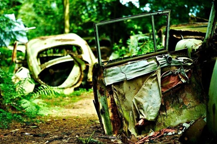 Photos From Abandoned Chatillon Car Graveyard - 10.