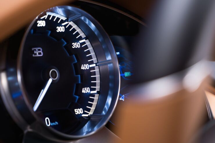 22_chiron_speedometer_web