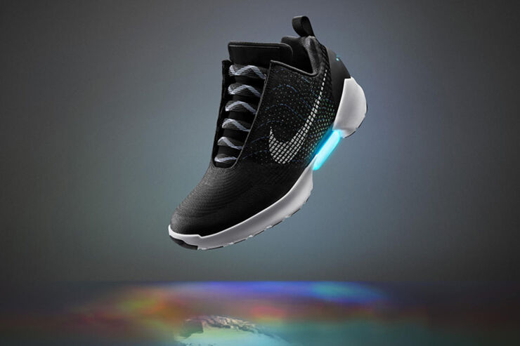 NIKE-hyperadapt-1.0-earl-self-lacing-sneakers-tinker-hatfield-interview-designboom-01