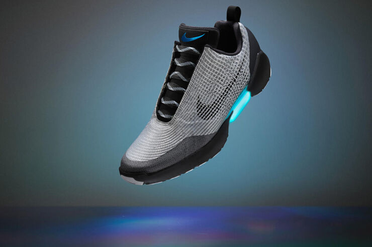 NIKE-hyperadapt-1.0-earl-self-lacing-sneakers-tinker-hatfield-interview-designboom-02