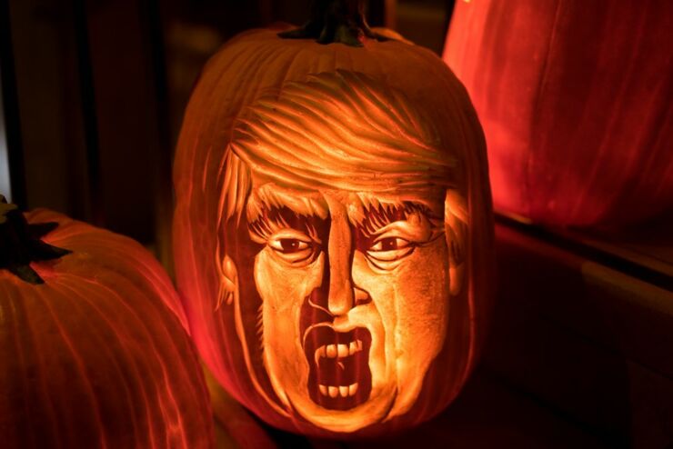 Scary Jack O Lantern carvings 02.