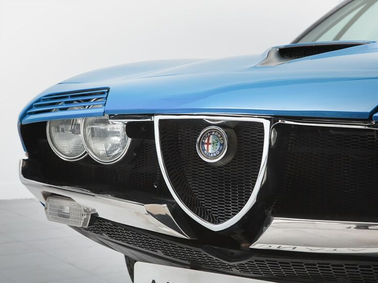 Alfa Romeo Montreal-05