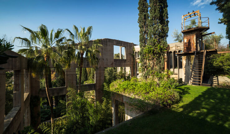 Ricardo Bofill Turns Cement Factory 04.