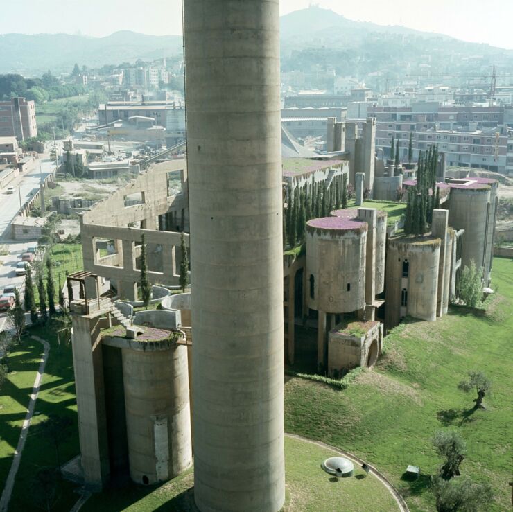 abandoned cement factory in Sant Just Desvern La Fabrica 99.