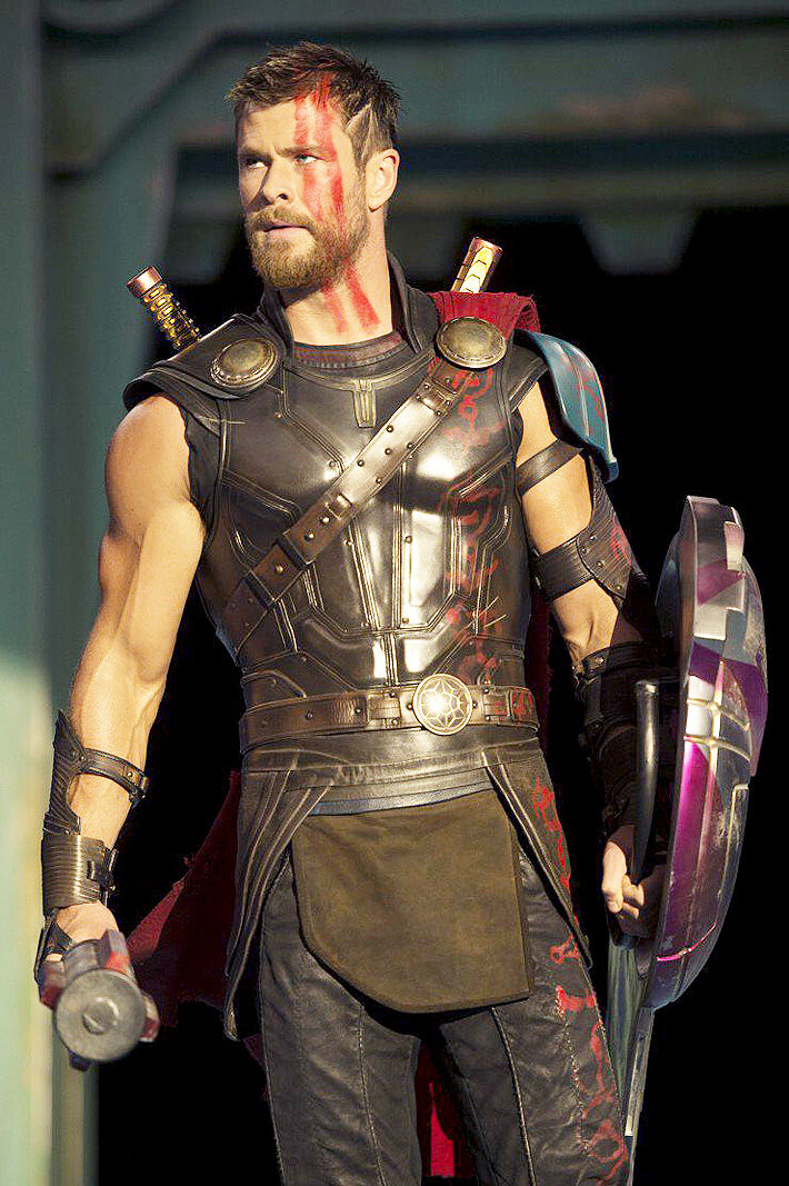 The First Thor: Ragnarok Trailer Drops - 01.